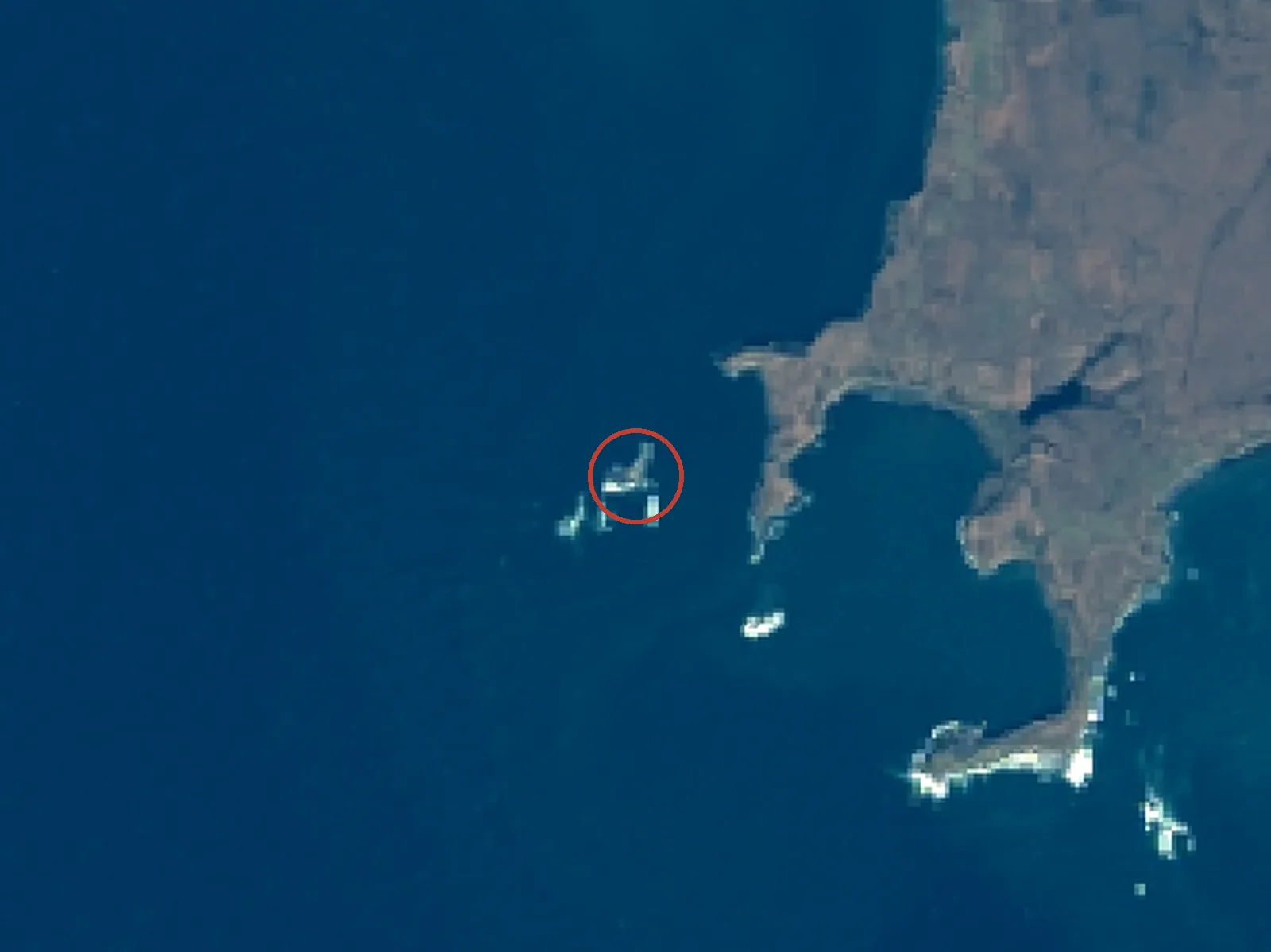 ゴメ島の衛星画像