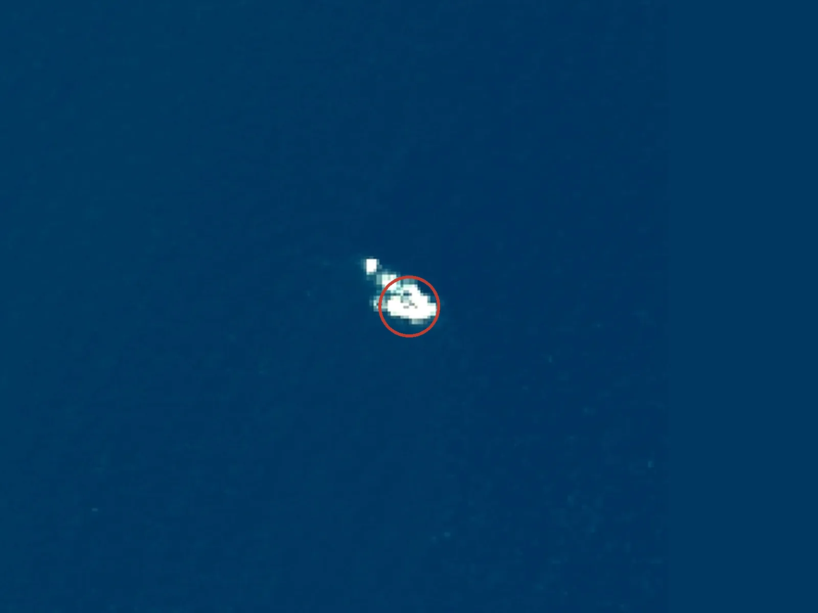 カナクソ岩の衛星画像
