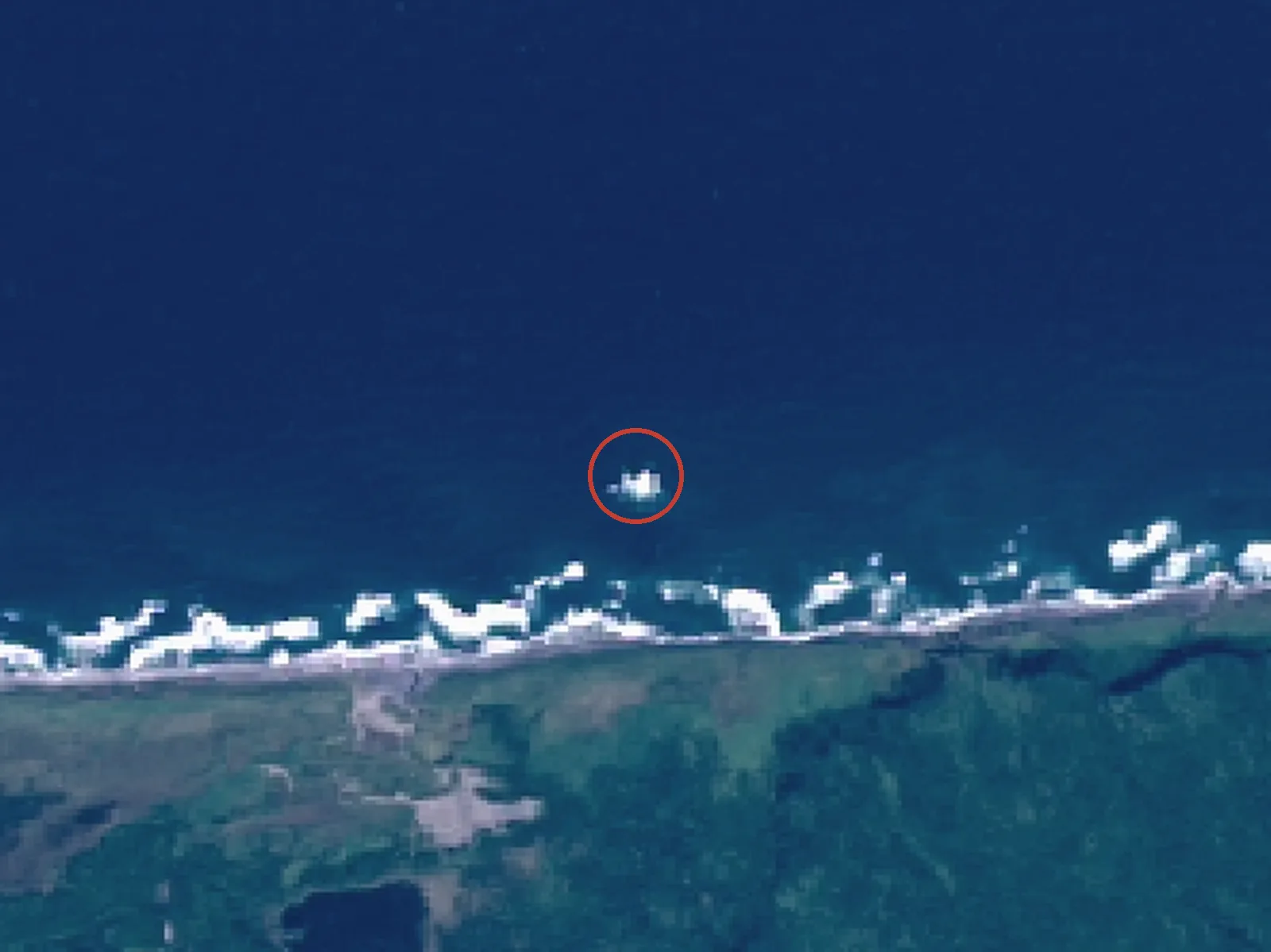トコチヤ岩の衛星画像