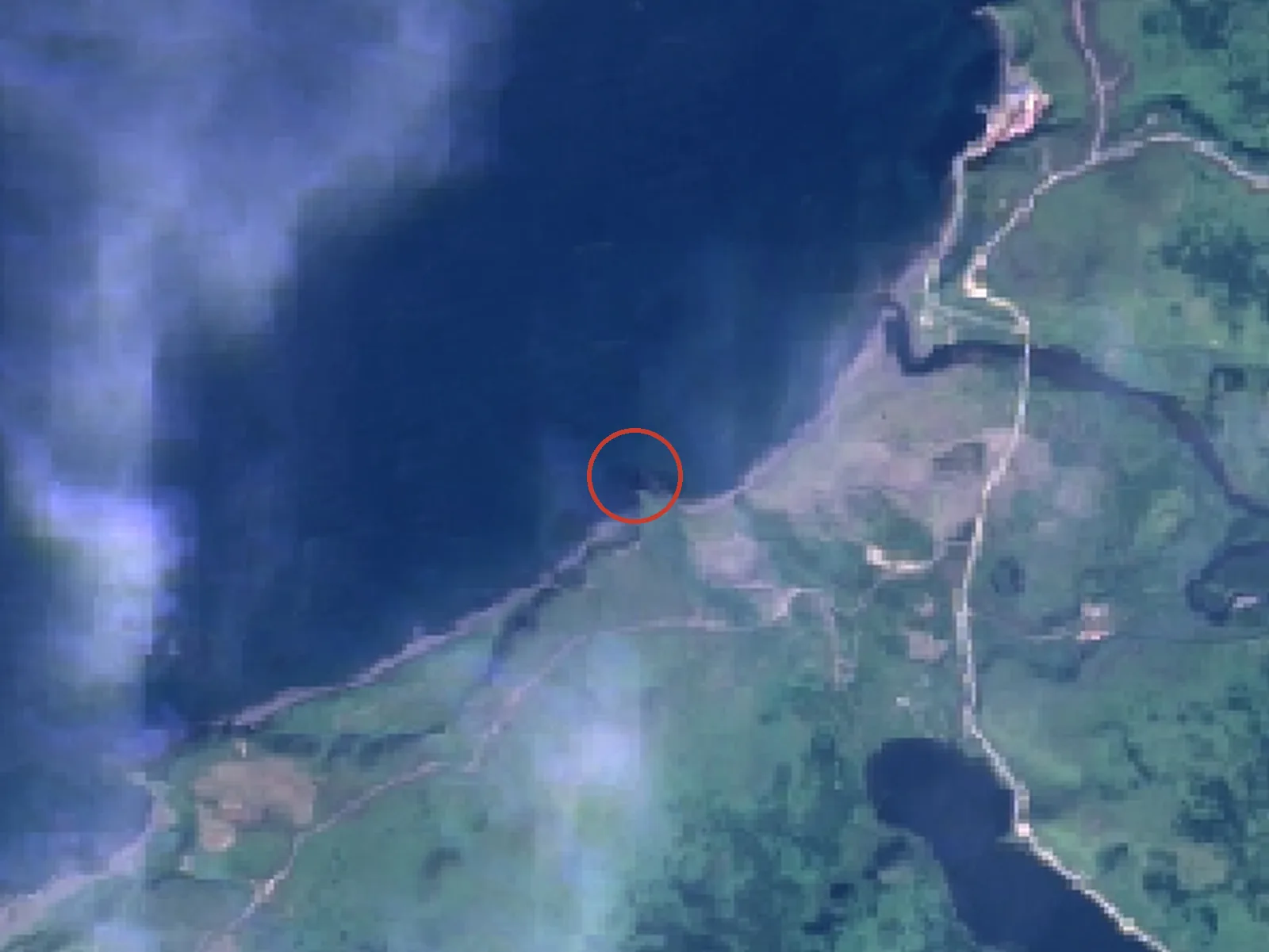 ウエンシリ岩の衛星画像