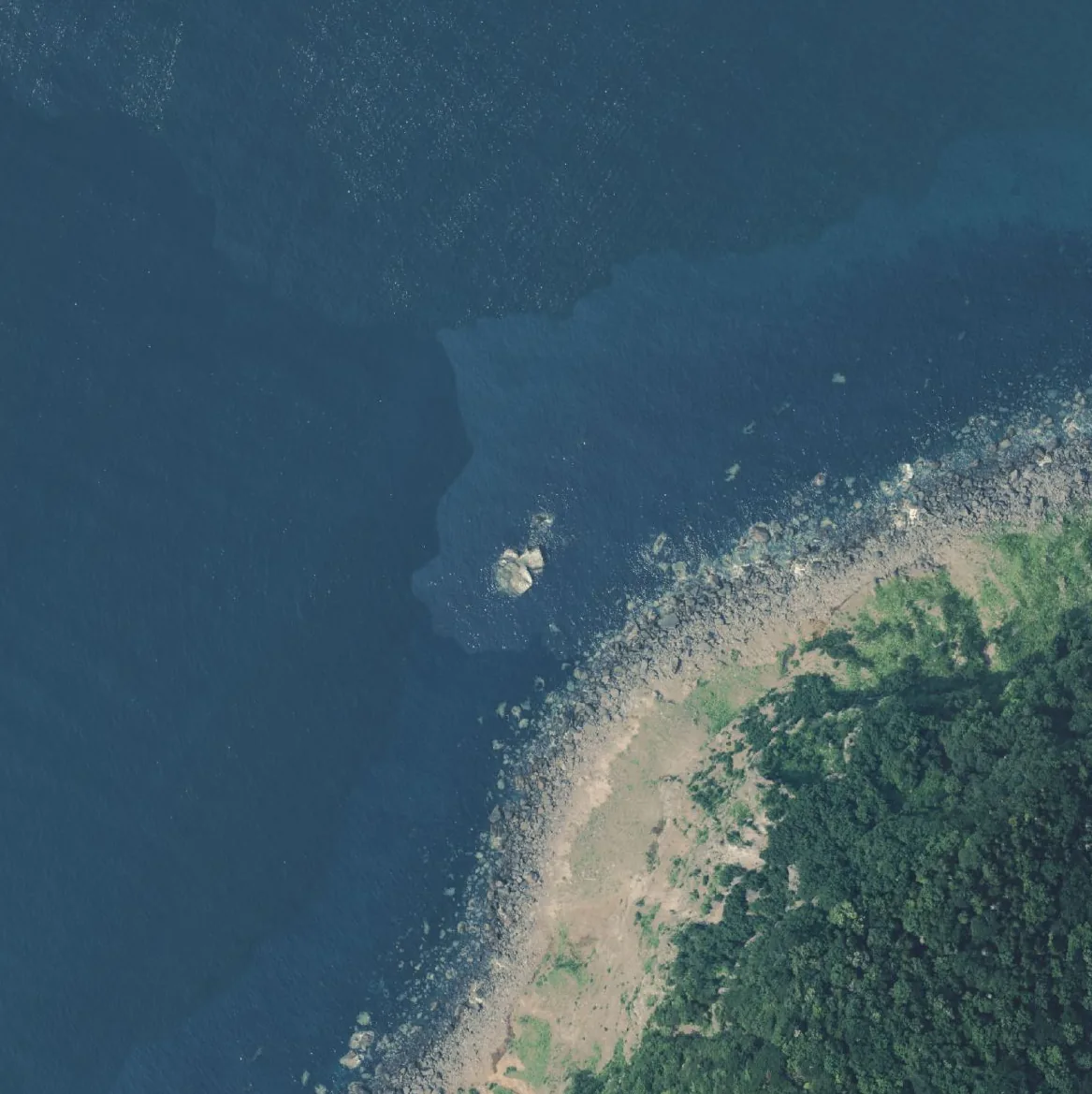 ウンメーン岩の航空写真